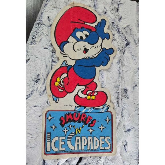 Vintage 1983 Smurfs N Ice Capades Felt Pennant Wall Hanging Peyo Rare - Picture 1 of 4